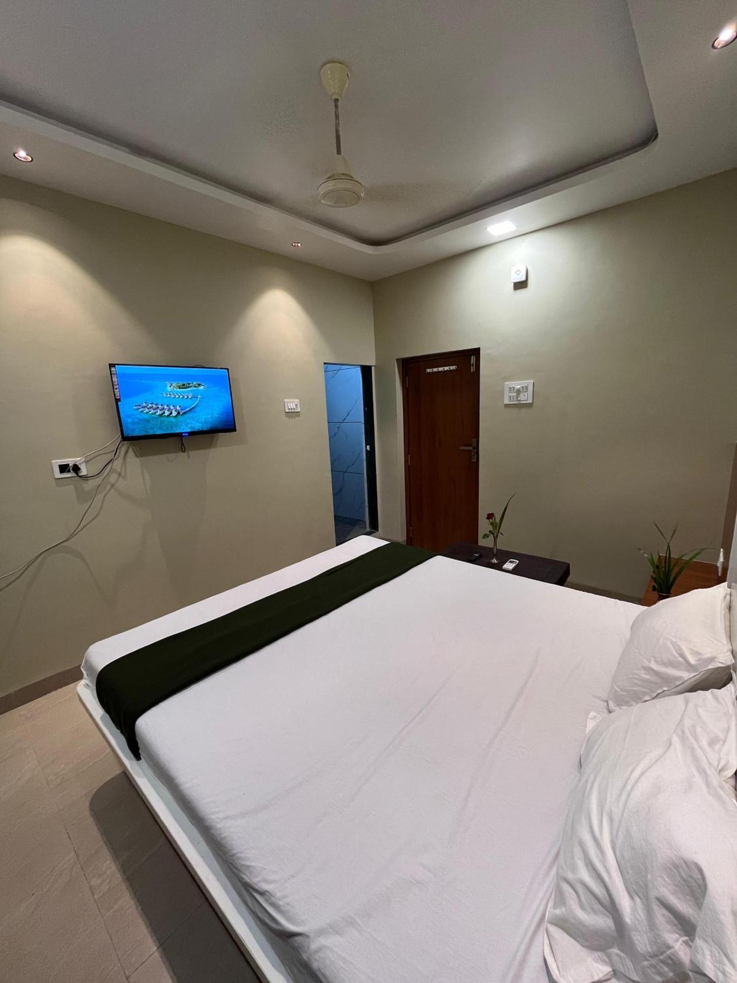 Hotel Sun Lodging Bhiwandi Ngoại thất bức ảnh