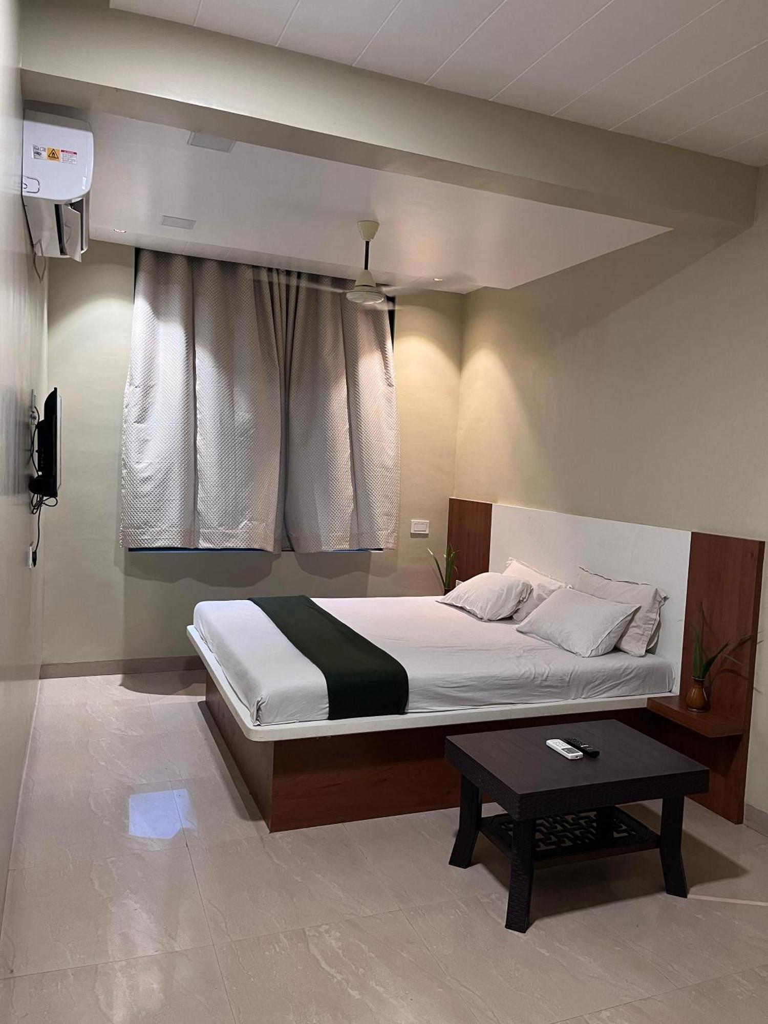 Hotel Sun Lodging Bhiwandi Ngoại thất bức ảnh