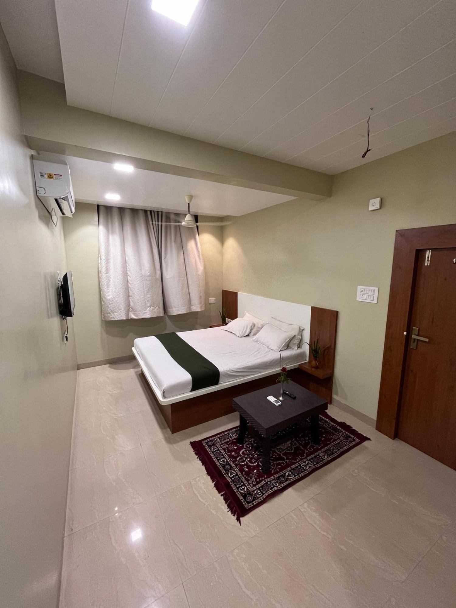Hotel Sun Lodging Bhiwandi Ngoại thất bức ảnh
